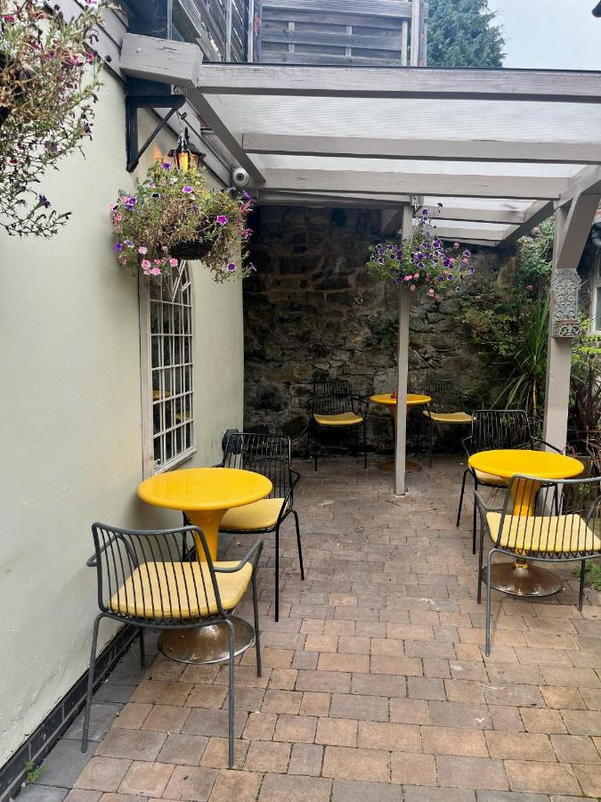The Lion Hotel Llansantffraid-ym-Mechain Exterior foto